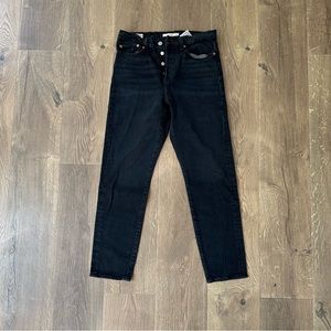 LEVI’s wedgie black jeans